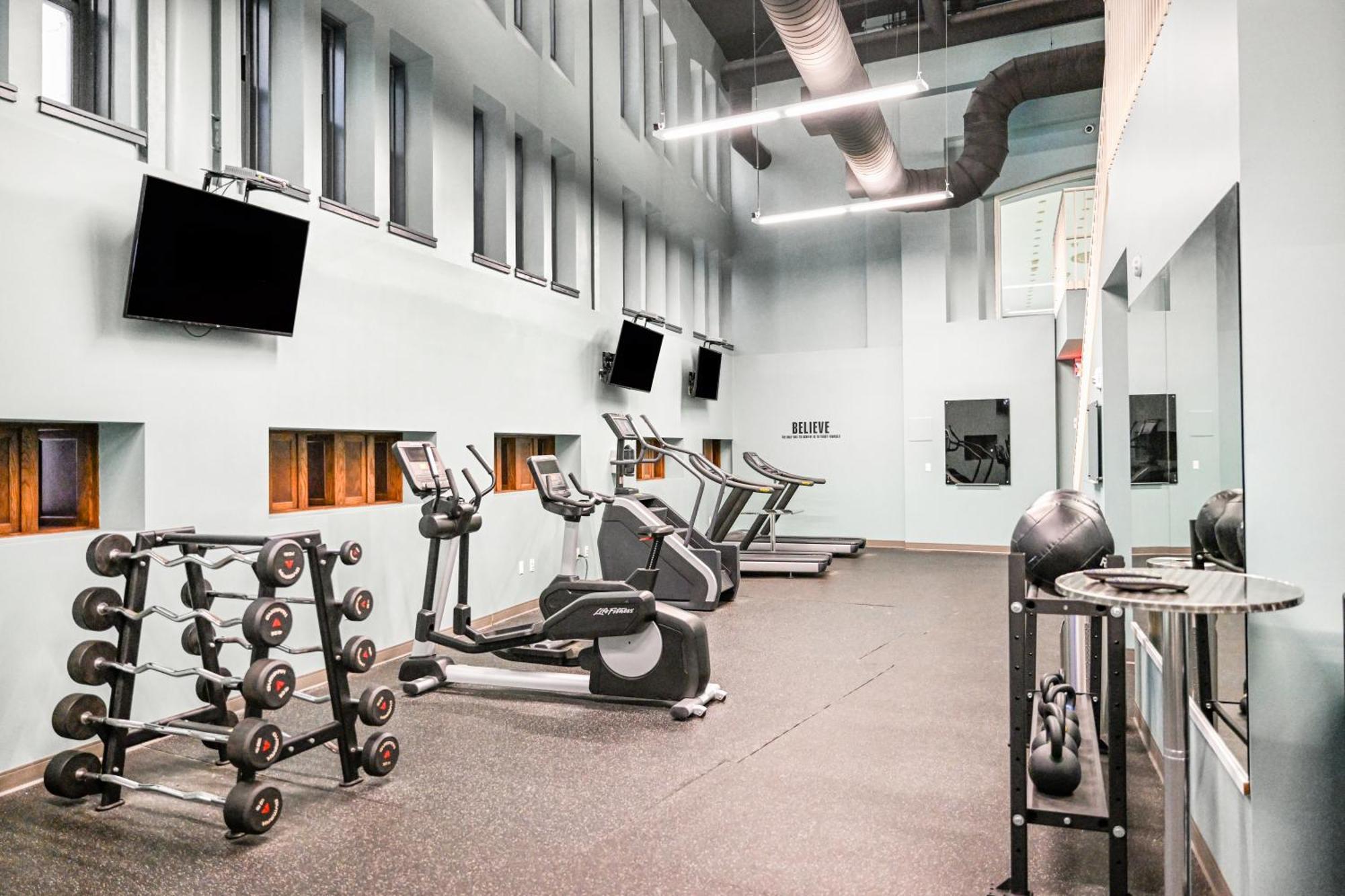 Heart Of Dt With Free Pool & Steam Plus Gym Luxe 812 클리블랜드 외부 사진